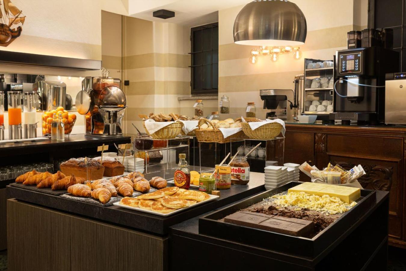 Hotel Ancora Verbania Kültér fotó