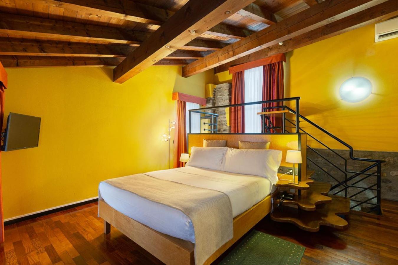 Hotel Ancora Verbania Kültér fotó